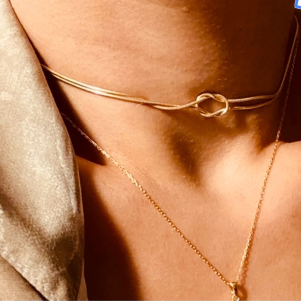 ✨✨Dainty Double Knot Choker✨✨